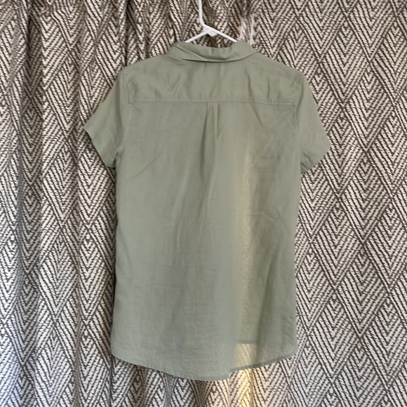 Mint green Patagonia button up, size small, barely worn - Picture 3 of 3